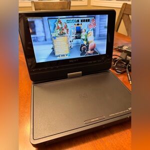 Sony DVP-FX810 Portable DVD Player 8” Swivel LCD Widescreen Black W/Cords-EUC!